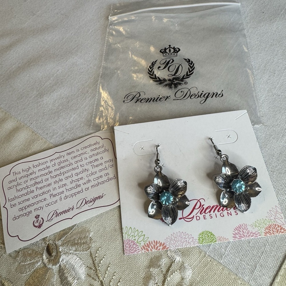 Premier Designs 'GARDEN GATE' Earrings